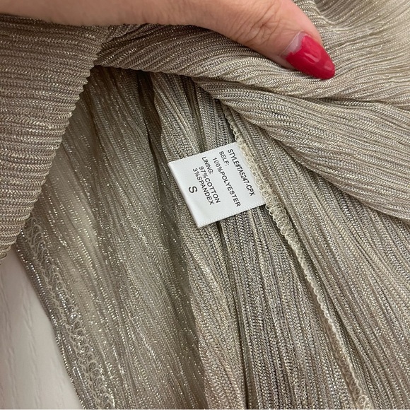 WORN ONCE 4SI3NNA Off the Shoulder Metallic Women's Top, Cropped, Size S - Picture 6 of 9